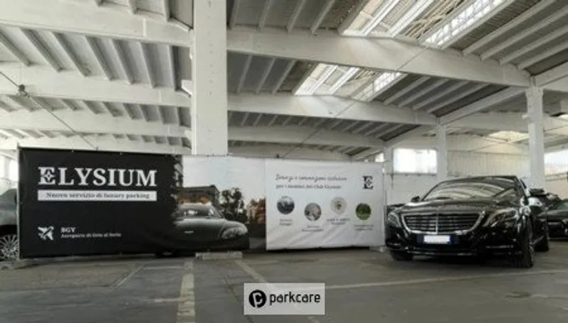 Elysium Parking foto 2