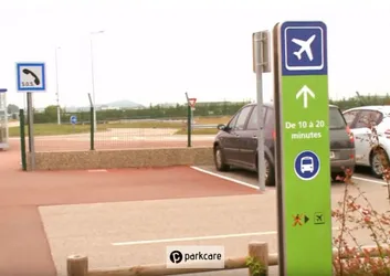 Parcheggio P5 Aeroporto Lione foto 1