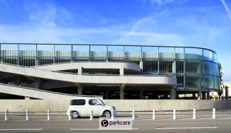 Parcheggio P6 Aeroporto Nizza foto 4