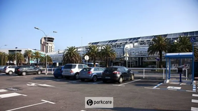Parcheggio P2 Aeroporto Nizza foto 5