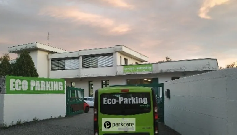 Ingresso e navetta di Eco Parking