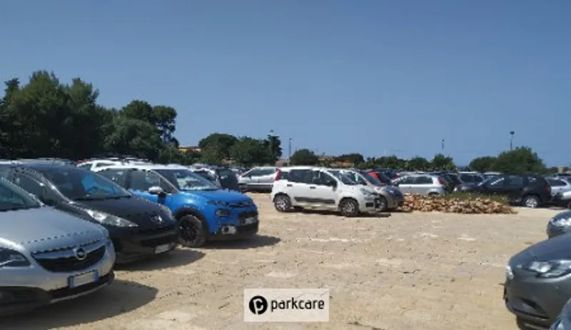 Area di parcheggio scoperta di Orange Airport Parking