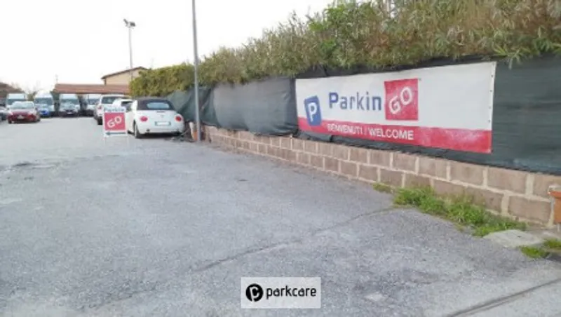 Segnaletica per il parcheggio ParkInGO Pisa