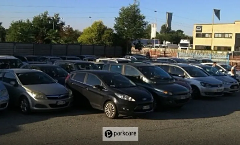 Parcheggi scoperti di Number 1 Parking