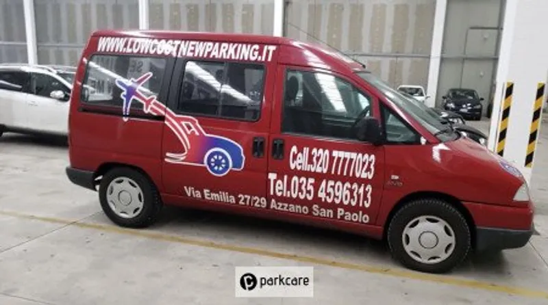 Low Cost New Parking foto 4