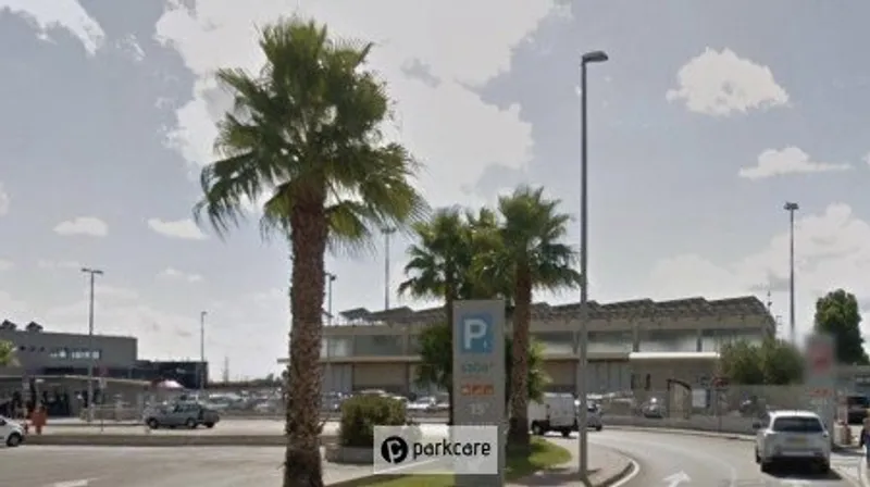 Parcheggio P1 Top&Comfort Aeroporto Brindisi foto 2